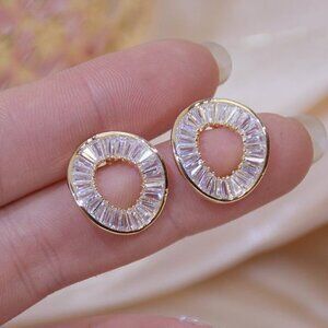 14k Gold Baguette Diamond Circle Earrings